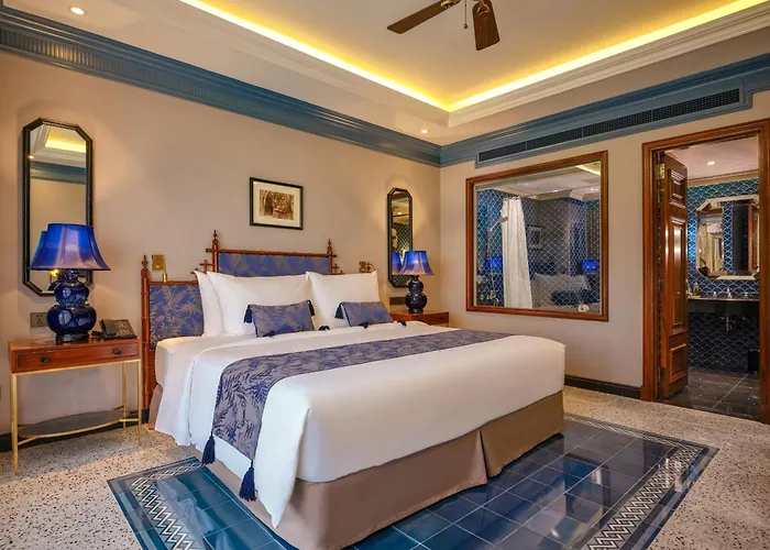 Silk Path Grand Hue Hotel